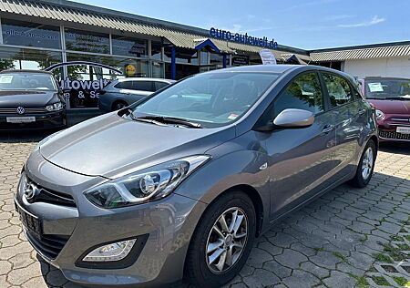 Hyundai i30 1.6GDI *PDC *Klima *USB *Alu