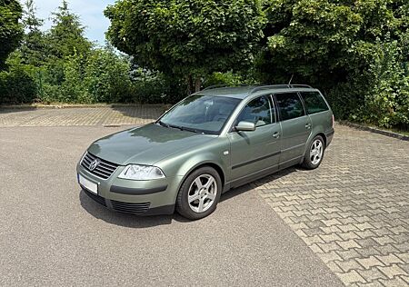VW Passat Variant Volkswagen 1.8 T Comfortline Variant Com...