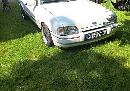 Ford Escort Cabrio
