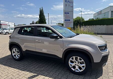 Jeep Avenger 1.2 GSE Alititude 180 g Kam Sitzh. Navi