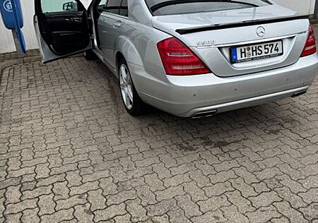 Mercedes-Benz S 350 CDI BlueEFFICIENCY -