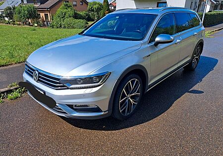 VW Passat Alltrack Volkswagen 2.0 TDI SCR 176kW DSG 4MOT A...