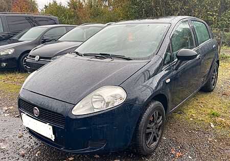 Fiat Grande Punto gebraucht kaufen Fiat Grande Punto /Klima/ TÜV/ Multif.Lenkrad