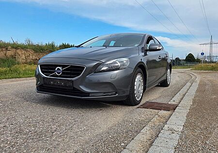 Volvo V40 D2 Scheckheft Service neu Alu
