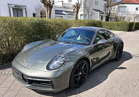 Porsche 992 Carrera 4S Coupé