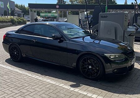 BMW 325i Cabrio -