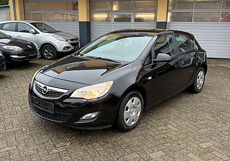 Opel Astra J Lim. 5-trg. Edition