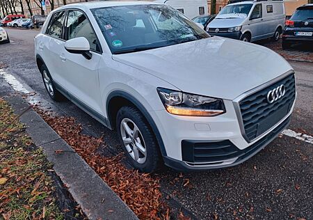 Audi Q2 1.0 TFSI, 1 Hand, TÜV