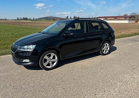 Skoda Fabia Combi 1.0 TSI Cool Plus Shzg / 16"LM / AHK