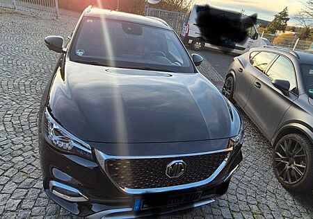 MG EHS 1.5 T Luxury Auto Luxury