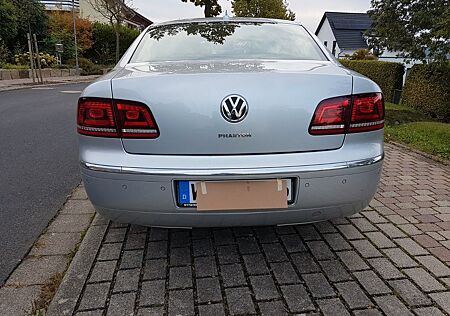 VW Phaeton Volkswagen 3.0 V6 TDI 4MOTION Tiptronic 5-Sitzer -