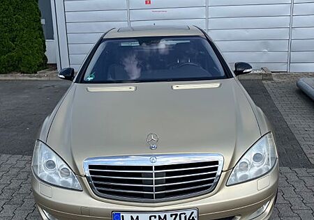 Mercedes-Benz S 320 CDI -