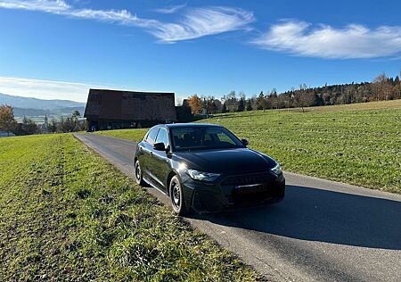 Audi A1 30 TFSI S line Sportback S line