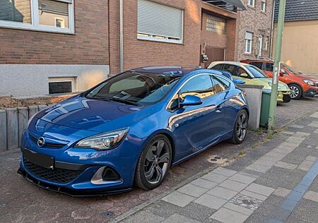 Opel Astra J 2.0 Turbo OPC