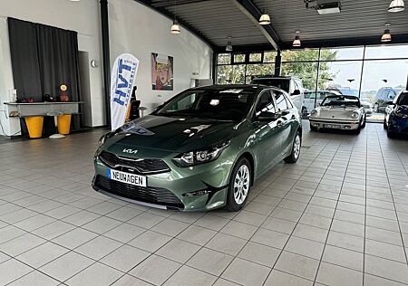 Kia Cee'd ceed 1.5 T-GDI GPF 140PS 7DCT LX Vision EU NAVI|