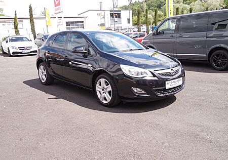 Opel Astra J Lim. 5-trg. Edition