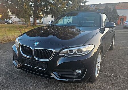 BMW 220i Cabrio Advantage Steptronic