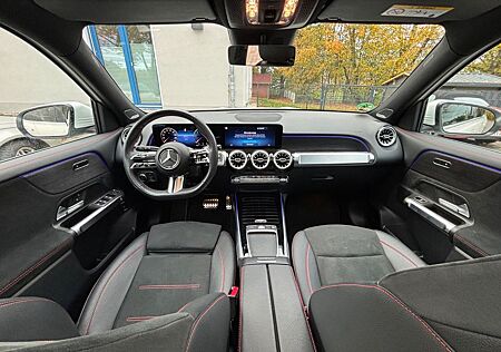 Mercedes-Benz GLB 220 d 4Matic AMG/7SITZER/AHK/PANORAMA