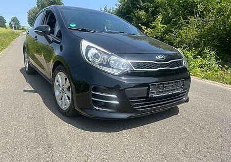 Kia Rio 1.4 Dream-Team Edition Tüv Neu, Navi,Kamera