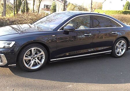 Audi A8 55 TFSI quattro tiptronic -
