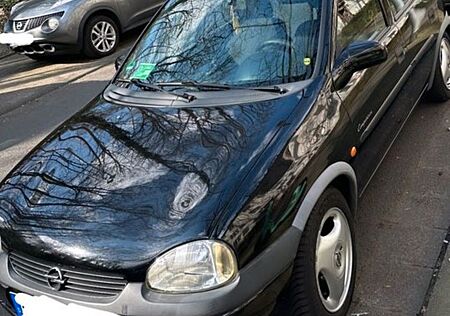 Opel Corsa 1.0 12V. TÜV 12/26