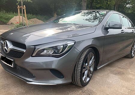 Mercedes-Benz CLA 180 Shooting Brake