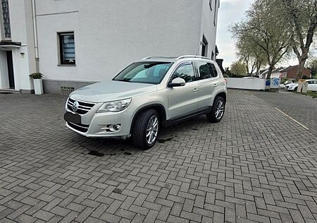 VW Tiguan Volkswagen 2.0 TDI Automatik 4MOTION Sport & Sty...