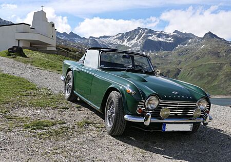 Triumph TR4