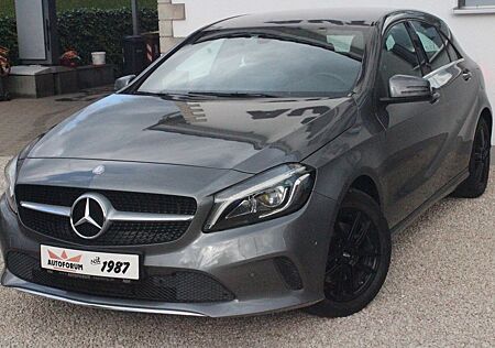 Mercedes-Benz A 180 Urban~LED~Leder~Facelift~Navigation~PDC~