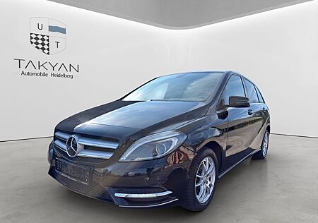 Mercedes-Benz B 180 Edition 1/ 2.Hand/ Klimaaut./ NAVI/ XENON