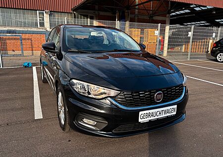 Fiat Tipo gebraucht kaufen Fiat Tipo 1.6 MultiJet EASY / 1. Hand! Klima,HU 09/27