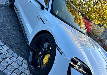 Porsche Taycan Turbo S