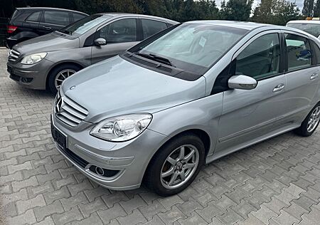 Mercedes-Benz B 200 Automatik Mit Neuem TÜV Guter Zustand