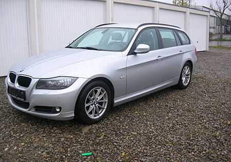 BMW 320d Touring-Navi-Klima-PDC-AHK