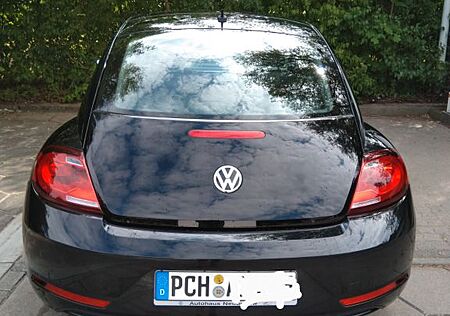 VW Beetle Volkswagen 2.0 TDI 81kW DSG BMT -