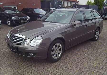 Mercedes-Benz E 200 T Kompressor+Facelift+AHK+Tempomat+PDC+SHZ
