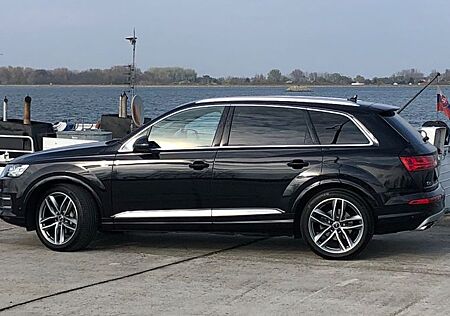 Audi Q7 3.0 TDI quattro tiptronic Matrix S-line