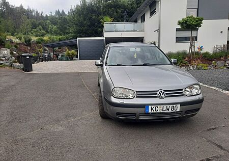 VW Golf Volkswagen 1.9TDI, Diesel, Special, Climatronic, AHK