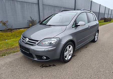 VW Golf Volkswagen Plus V United
