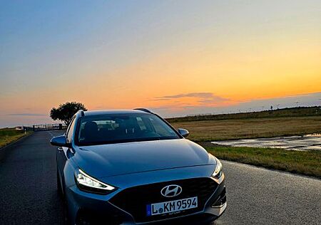 Hyundai i30 1.0 T-GDI Advantage DCT Advantage