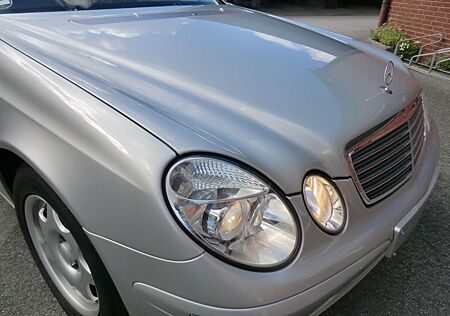 Mercedes-Benz E 200 KOMPRESSOR !! TOPZUSTAND !! Unfallfrei !!