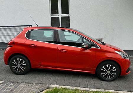 Peugeot 208 BlueHDi 100 NAVI Klima 62.Tkm.