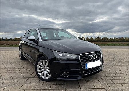Audi A1 gebraucht kaufen Audi A1 1.6 TDI Ambition