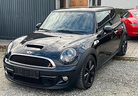 Mini Cooper S Navi, Pano, Remus, Harman Kardon