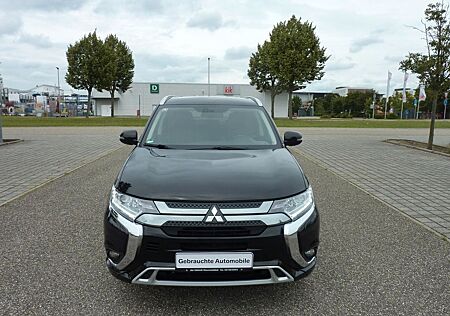 Mitsubishi Outlander 2,4 Hybrid 4WD,LED,Leder,Kamera.