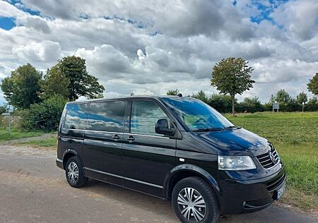 VW T5 Multivan Volkswagen 2.5 131PS, Trendline, S+W Reifen