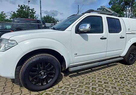 Nissan Navara Pickup Double Cab LE V6 4X4.AHK.SHZ