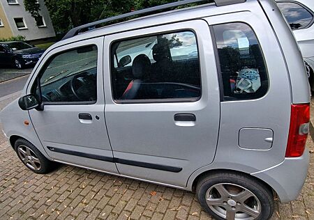 Suzuki Wagon R +