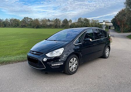 Ford S-Max 2,2 TDCi 147kW DPF Titanium Autom. Tit...