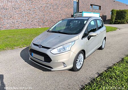 Ford B-Max 1,0 EcoBoost 74kW S/S Titanium Titanium